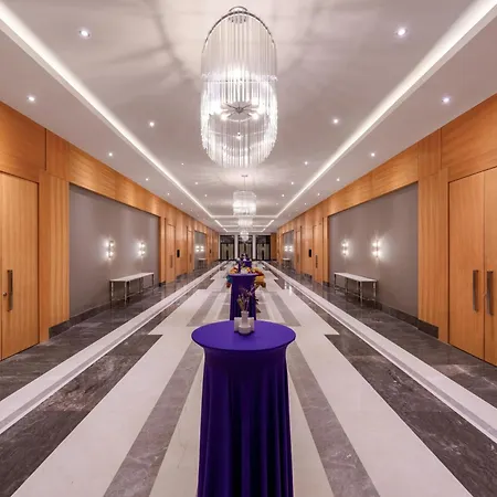Trendy Lara Hotel